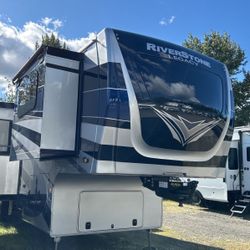 2022 Riverstone Legacy 39RBFL