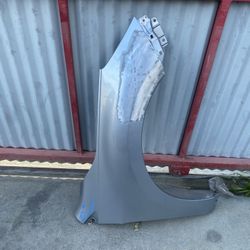 2015-2018 Subaru Outback Right Fender 
