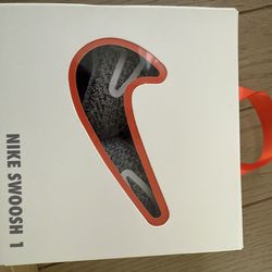 Nike Swoosh