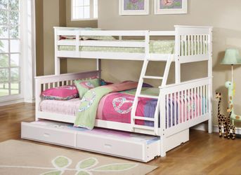 TWIN/FULL BUNK BED--WHITE