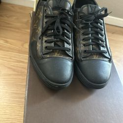 Louis Vuitton Men’s Sneakers Sz 10 Us