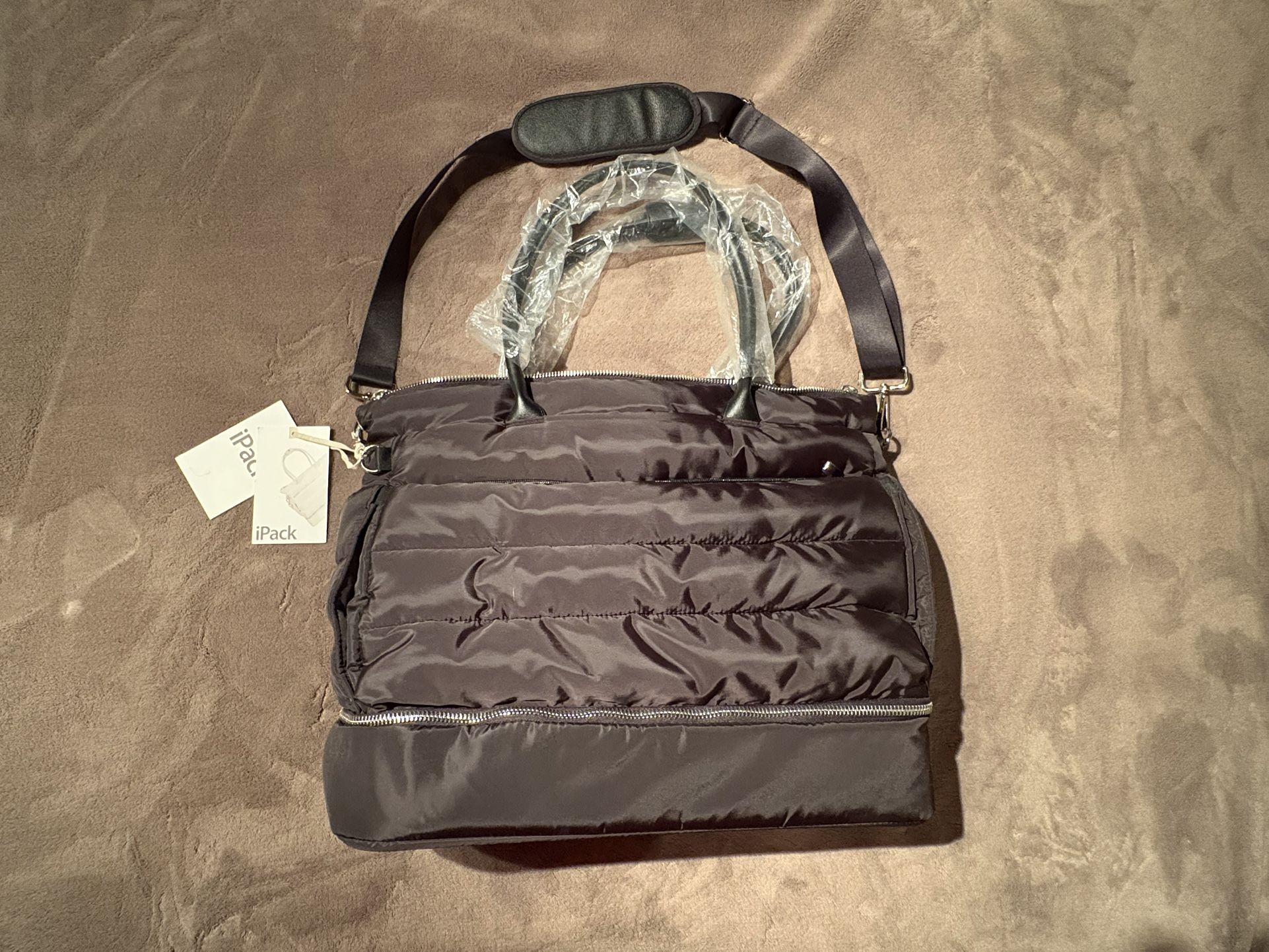 iPack Travel Or Overnight Tote In Black, New, Never Used.  Great Christmas Or Birthday Gift