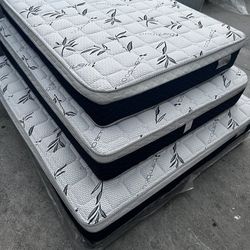 Queen Size Mattress Pillow Top 12"     New Mattress.    All Sizes Available 