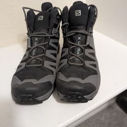 Salomon X Ultra 04 Mid Hiking Boot