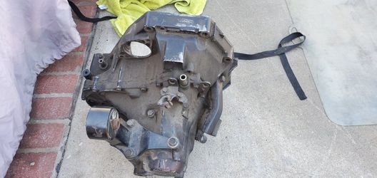 B16a Transmission.  No Pops Or Grinds. Garaged For 15 Years. 