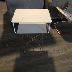 End Tables/night Stands 