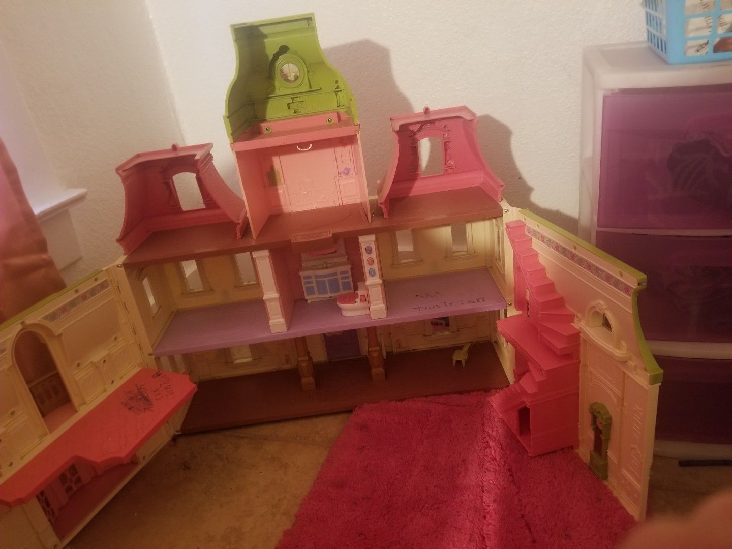 Doll house