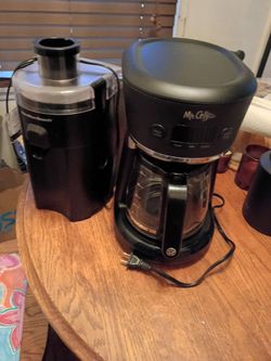 JUICER AND COFFEE MAKER $5 EACH PICK UP IN SUN VALLEY