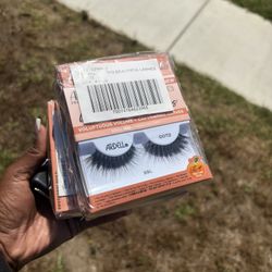Lashes