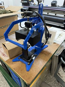 Geo Knight Hat Press
