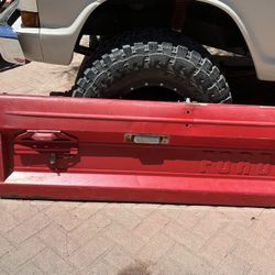 Early Ford Bronco Tailgate And More 