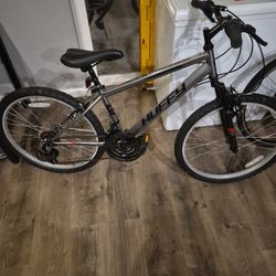 Huffy 24" Rock Creek mountain bike. 