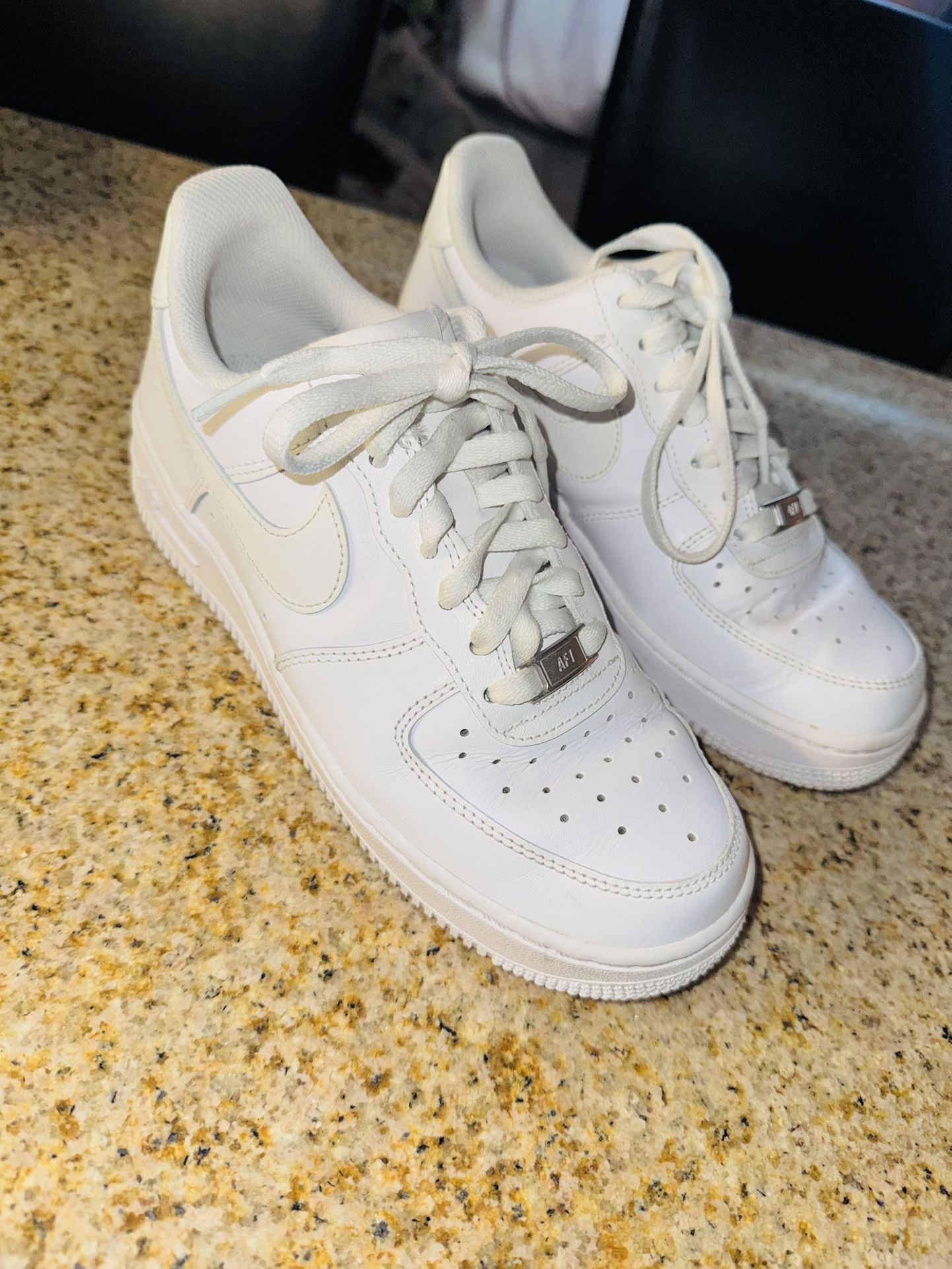 Nike Air Force 1 (women)