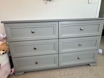 Gray 6 drawer dresser