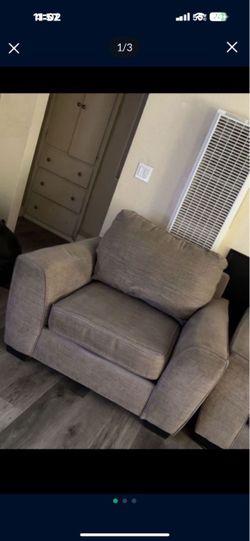Grey Oversized Chair In Excellent Used Condition