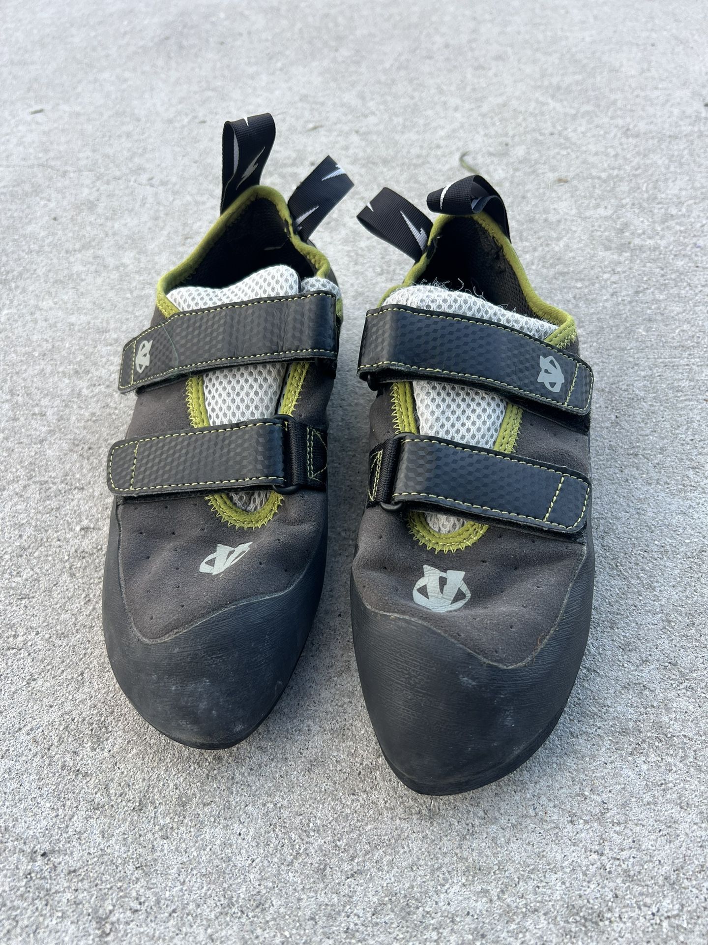 Evolv Rock Climbing Shoes - Size 9.5