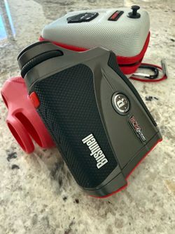 Bushnell Pro X2 golf range finder