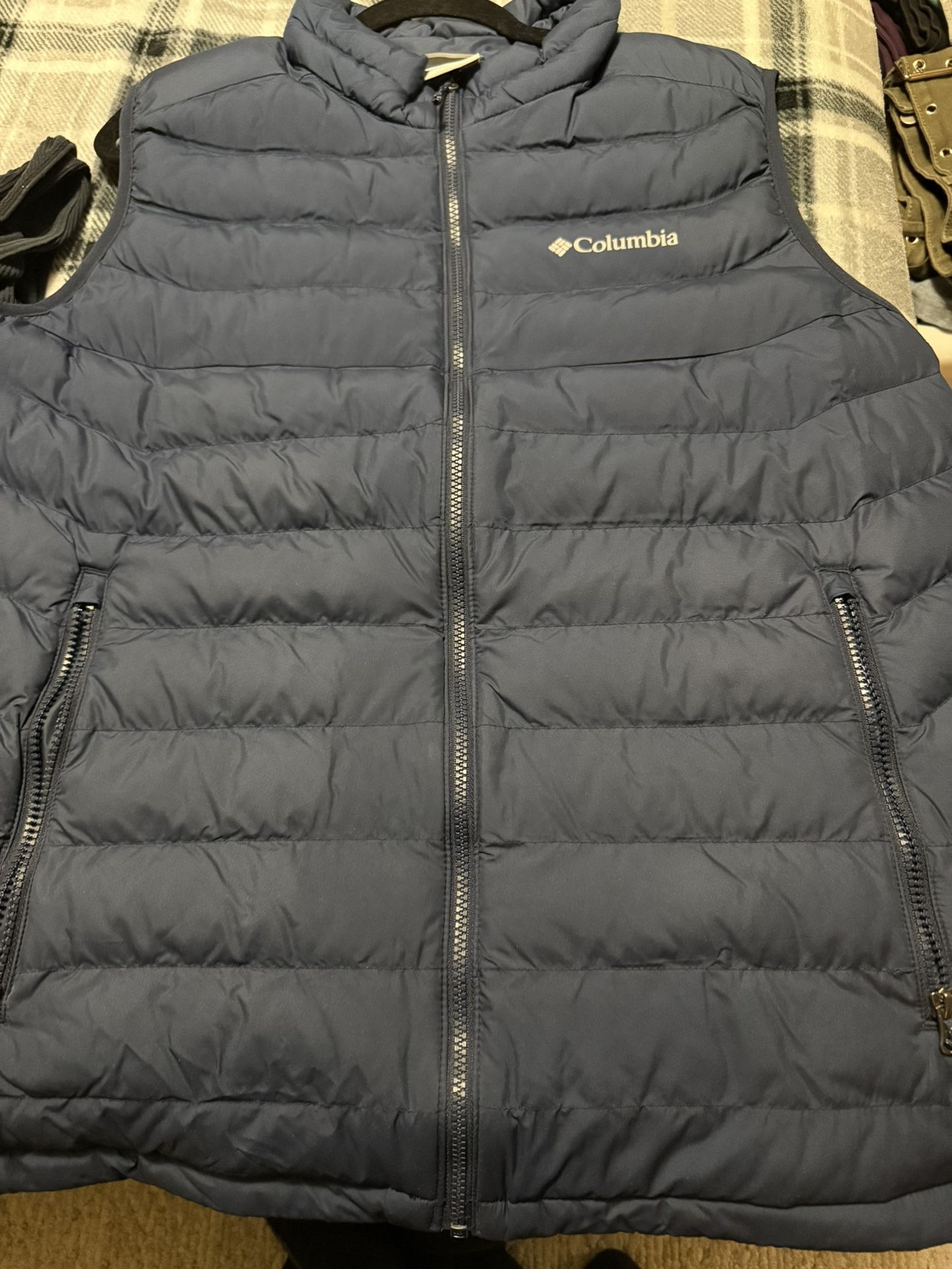 Columbia Puffer Vest