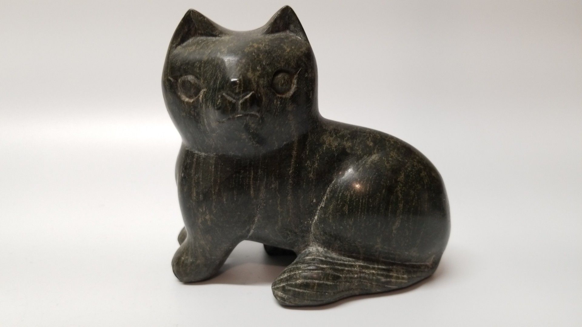Vintage carved marble /stone cat figurine statue