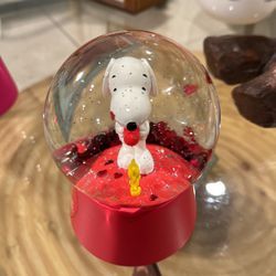 Snoopy Be Mines globe