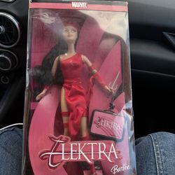 Barbie Marvel 2005 Rare Elektra