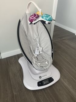 4moms MamaRoo Multi-Motion Baby Swing, Bluetooth Enabled with 5 Unique Motions, Grey