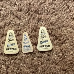 VTG Domino Pepper And Salt Packets