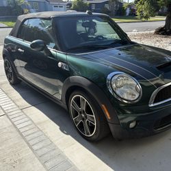 Mini Cooper Sport 2D Convertible 