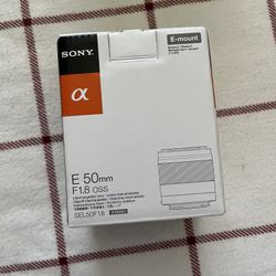 Sony E 50mm F1.8 oss