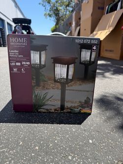 Solar Panel LED Pathway Lights (4)