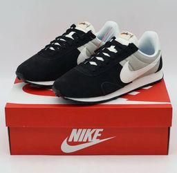 Nike Pre-Montreal  Size 10.5