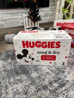Huggies snug & dry. Size 3 (88 diapers)