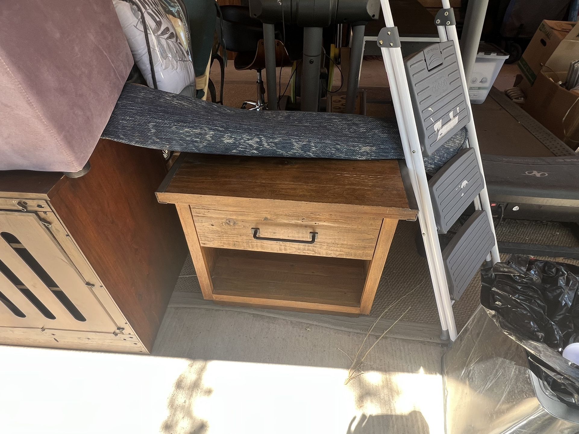 End table
