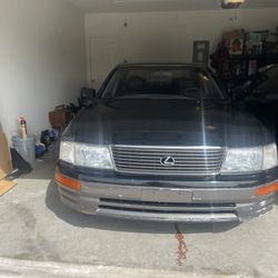 1995 Lexus LS 400