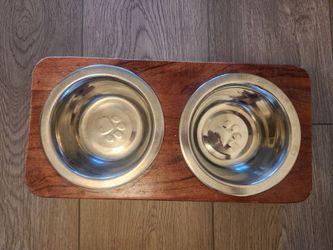Pet Carrier and items