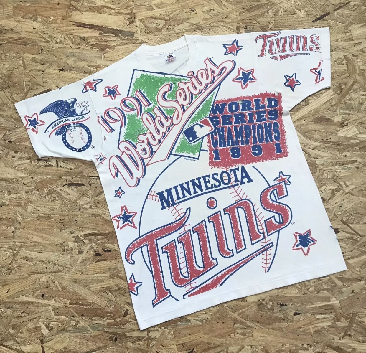 VINTAGE MINNESOTA TWINS SHIRT LARGE L WORLD SERIES CHAMPION AOP ALL OVER PRINT