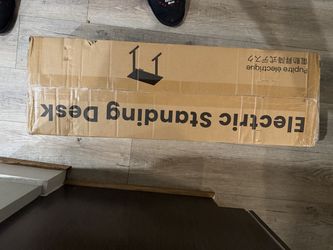 Electronic stand up desk for multi tasking