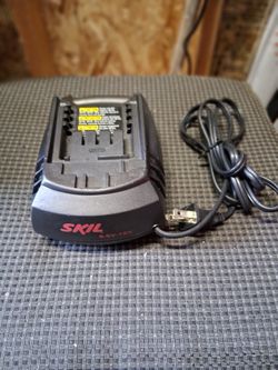 Skil (SC118) 18v Battery Charger