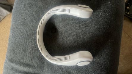 Neck fan