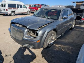 2006 Chrysler 300C PARTS @ U-Pull Auto Parts DD4034