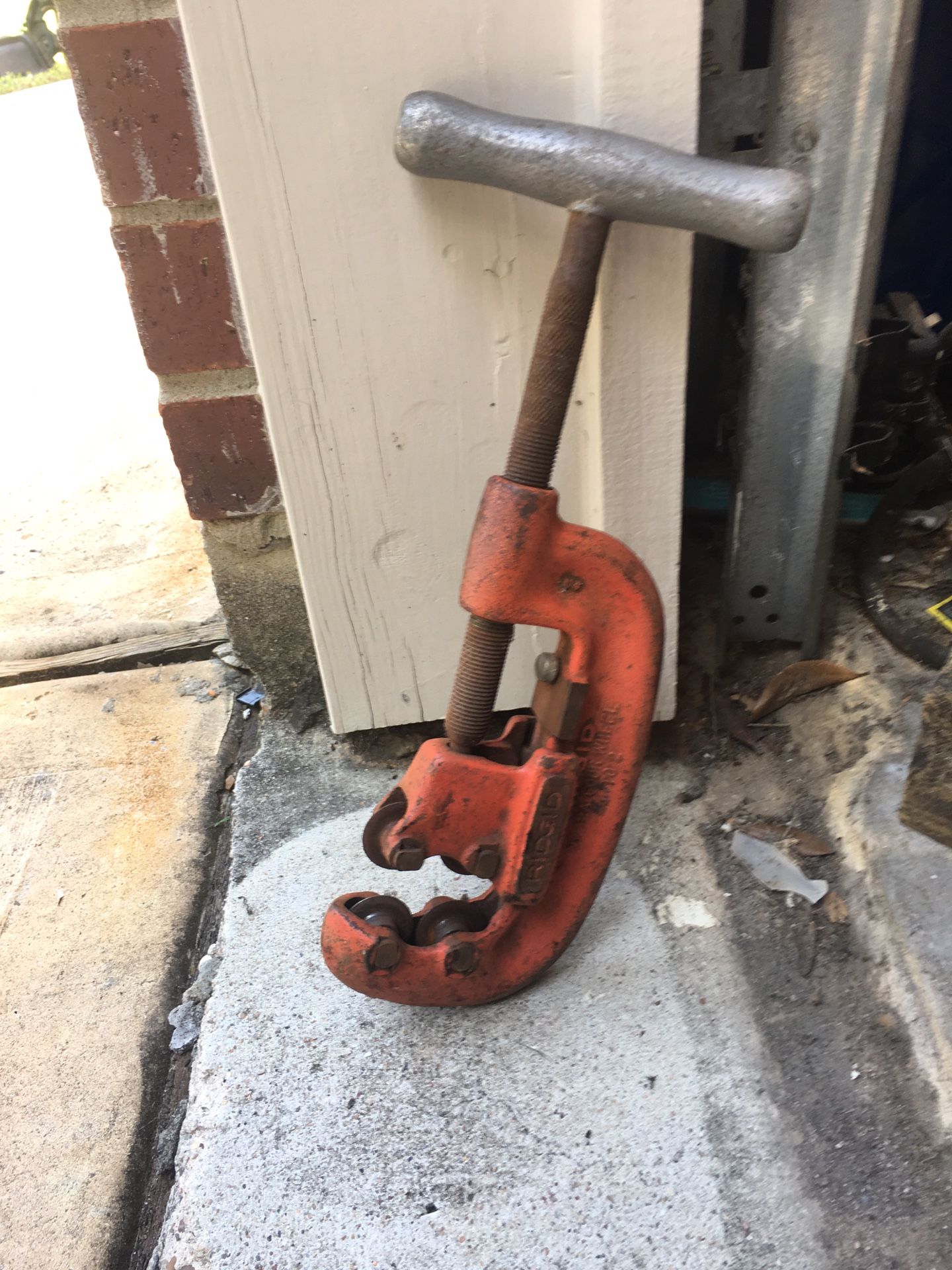 Ridged 42A pipe cutter