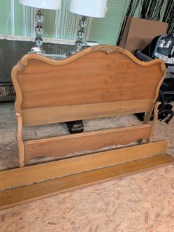 Twin bed