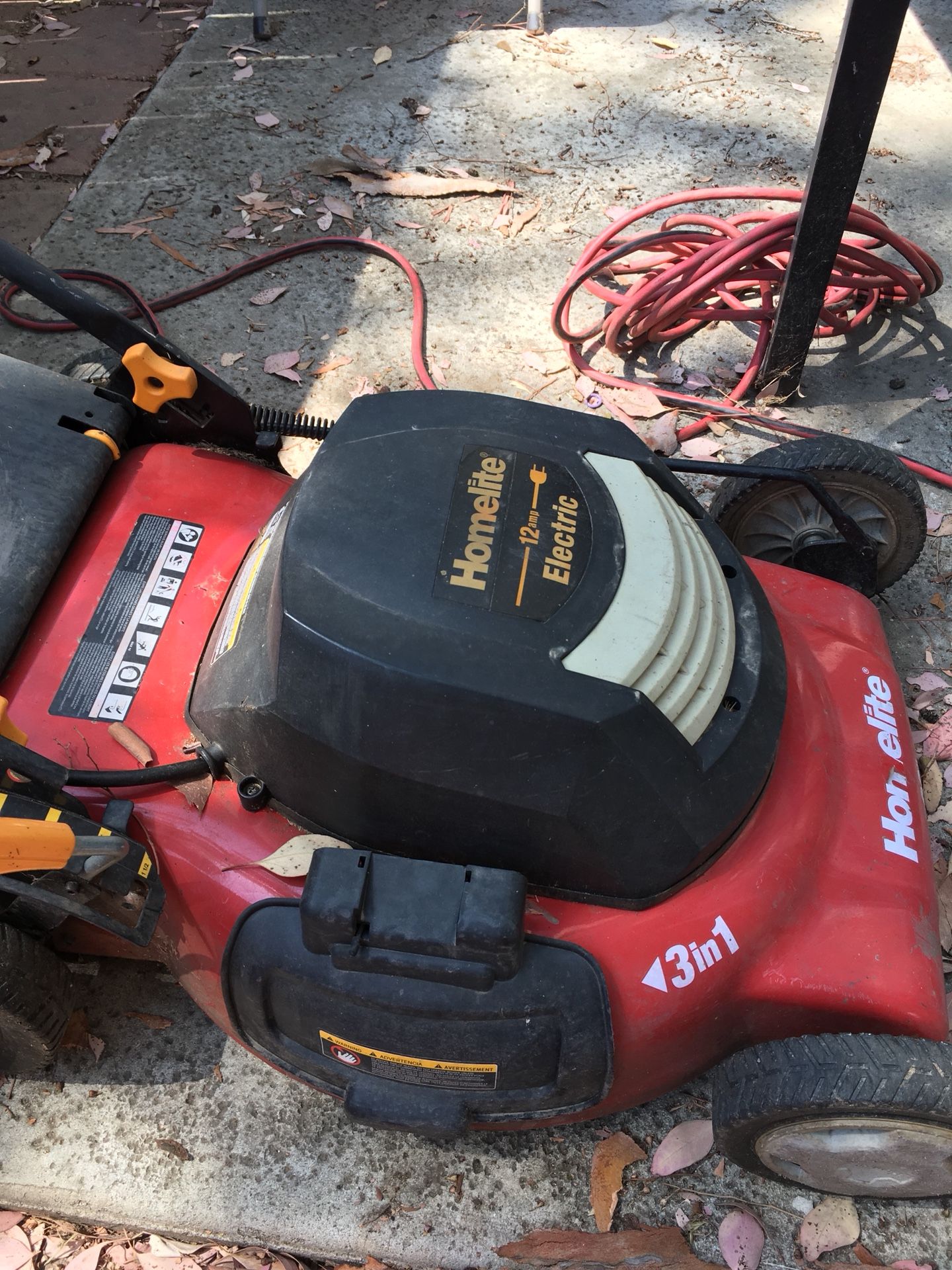 Homelite 12 AMP 20” Electric Lawn Mower for Sale in Colton, CA OfferUp