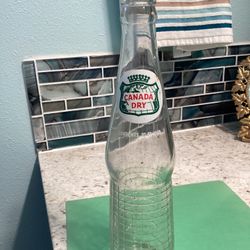 Canada Dry bottle 