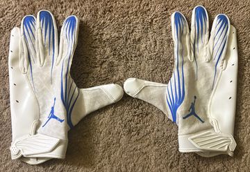 Ncaa Ucla college football gloves