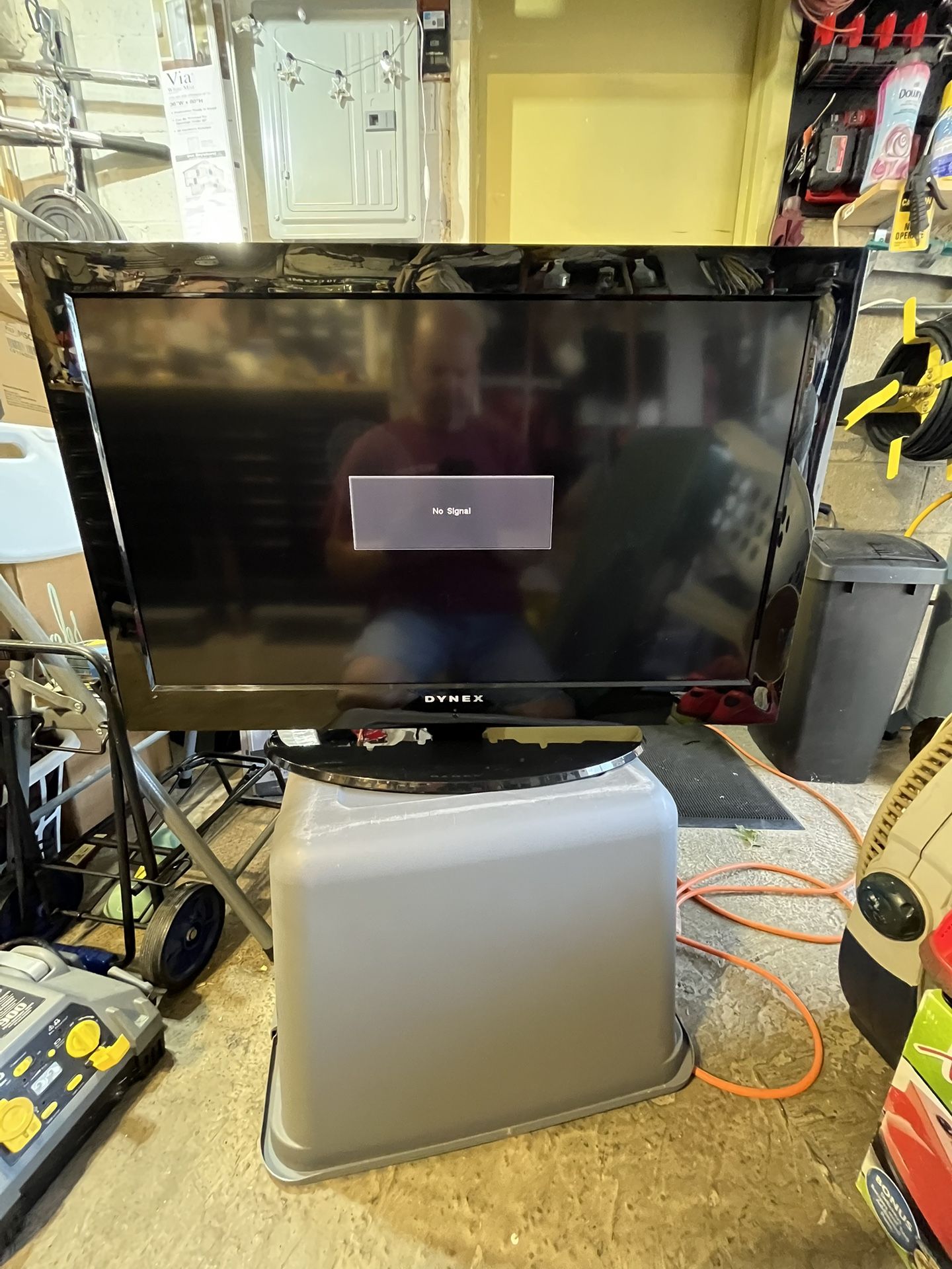 32” LED Flat Panel HDTV