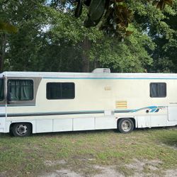 1997 Yellowstone chev P30