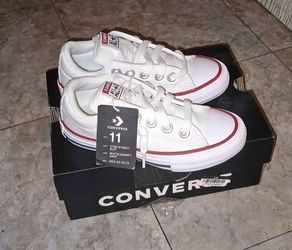 Converse white shoes new