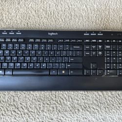 Logitech K520 Wireless Keyboard With Receiver 