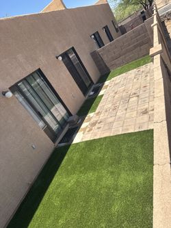 Paver Work And Turd Sintético